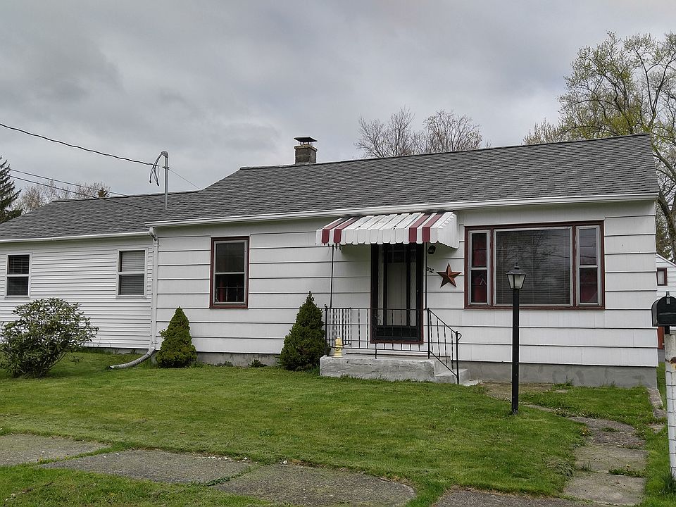 1st image of 222 W 9th St