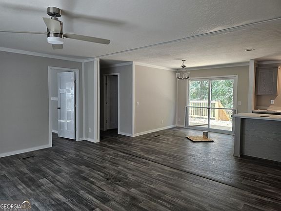 4th image of 26 Spring Lake Dr