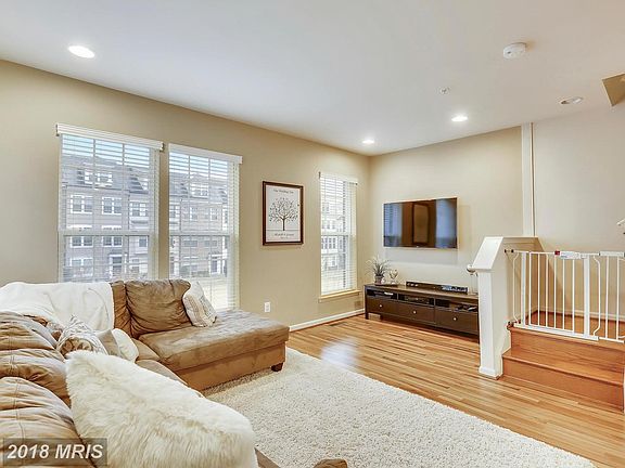 4th image of 13280 Orsay St #1908