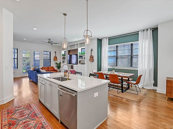 4th image of 329a Vivelle Ave