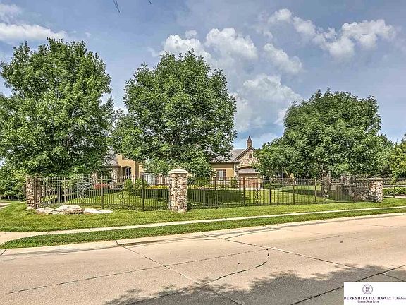 4th image of 1206 N 136th Ave
