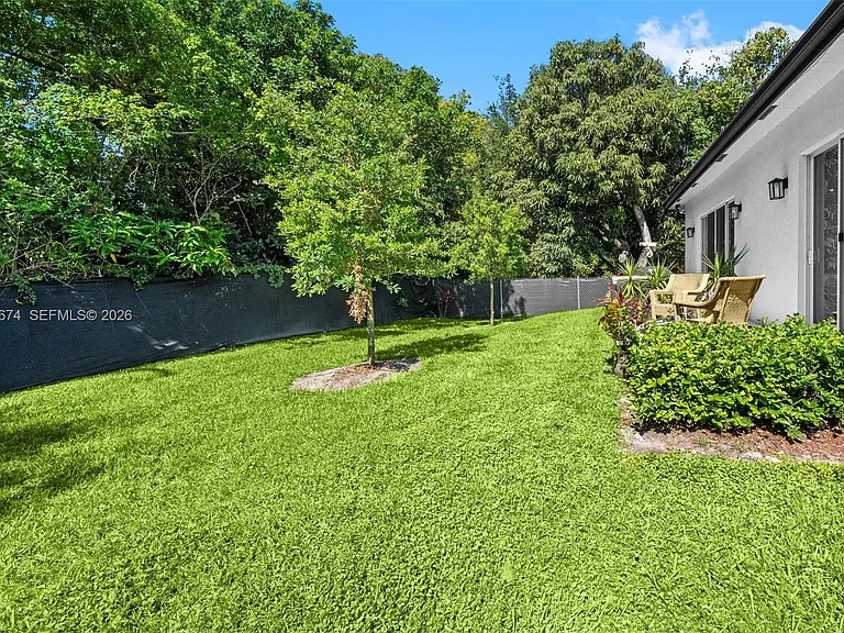 2962 NW 10th Ct — Photo 14