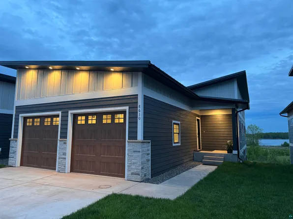 8620 Maynard Pl, Duluth, MN 55808
