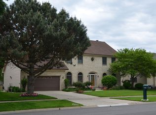 1814 Cranshire Ln, Naperville, IL 60565