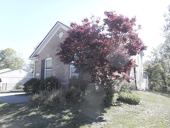3rd image of 8452 Kenwood Rd