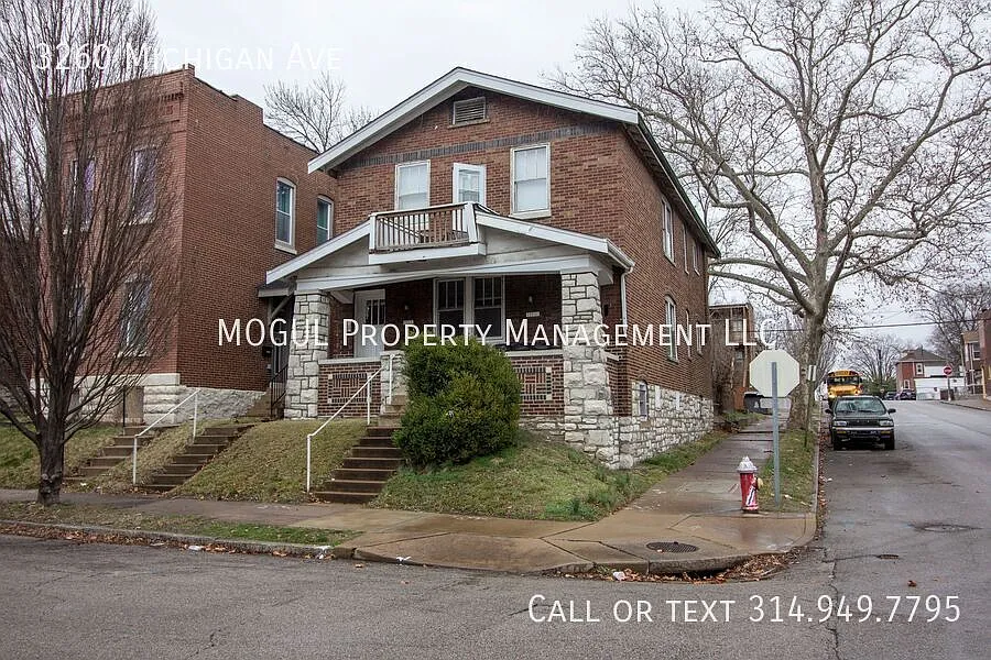 3260 Michigan Ave photo 1