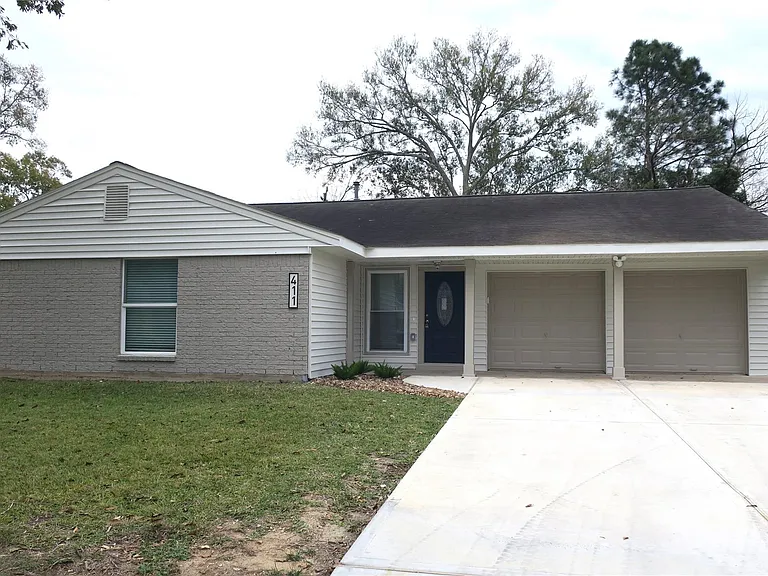 411 Cole St — Photo 1