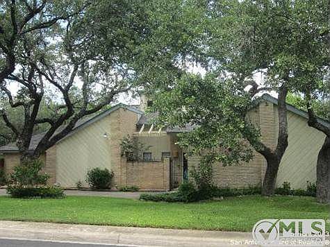 2nd image of 2827 Quail Oak St