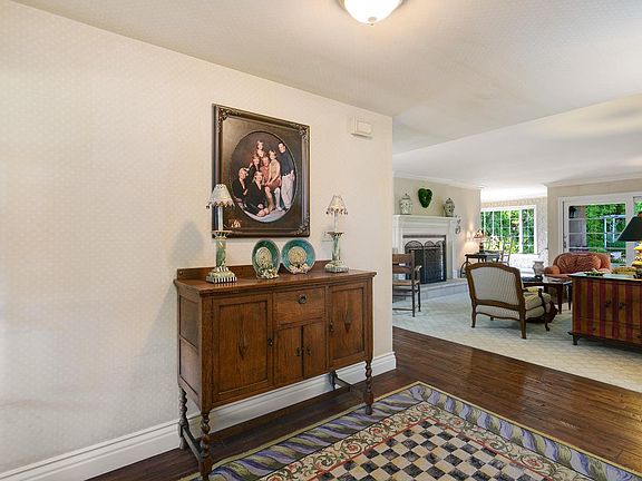 4th image of 2124 El Arbolita Dr