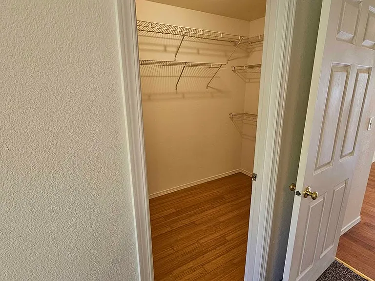 1843 SW Hungry Hill Dr — Photo 9