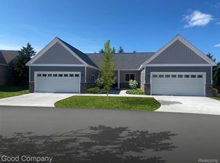 1536 Parmenter Ct #19, Petoskey, MI