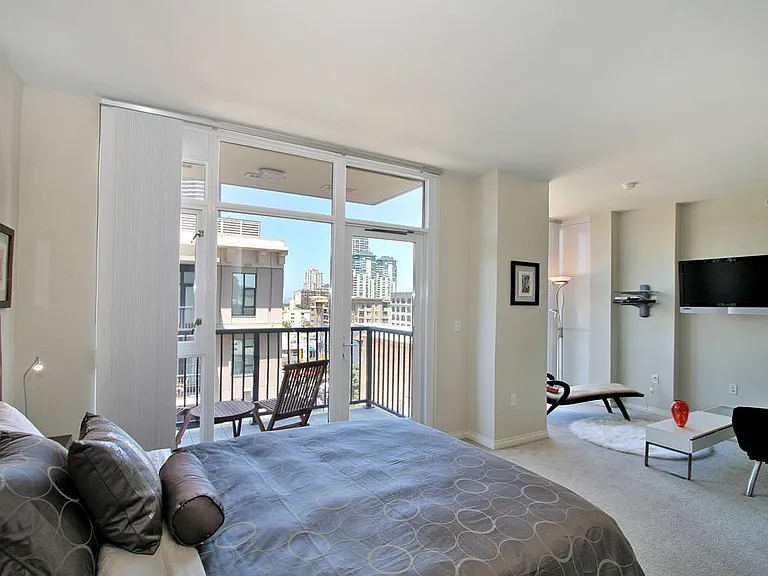 530 K St #618 — Photo 13