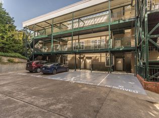 1815 SW 16th Ave APT 203, Portland, OR 97201