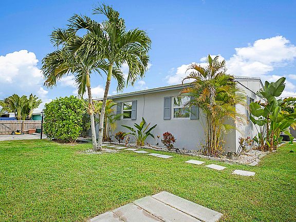 2nd image of 9278 Bloomfield Drive