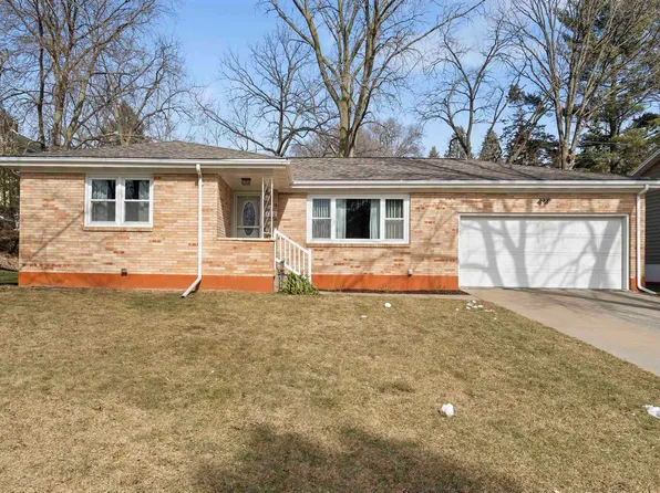 1310 Oeth Ct, Dubuque, IA 52003