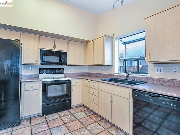 5th image of 2125 Viera Ave
