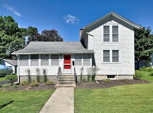 225 N Elm St, Waterman, IL 60556
