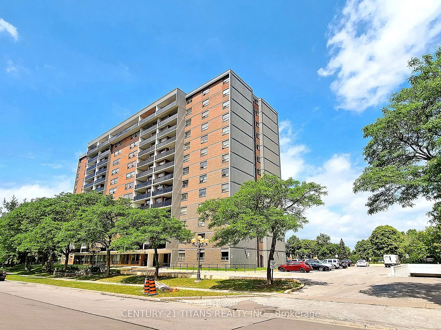 2 bed, $2,400 — Photo 2