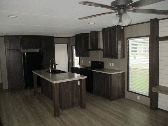 2nd image of 289 Silver Peak Dr #322