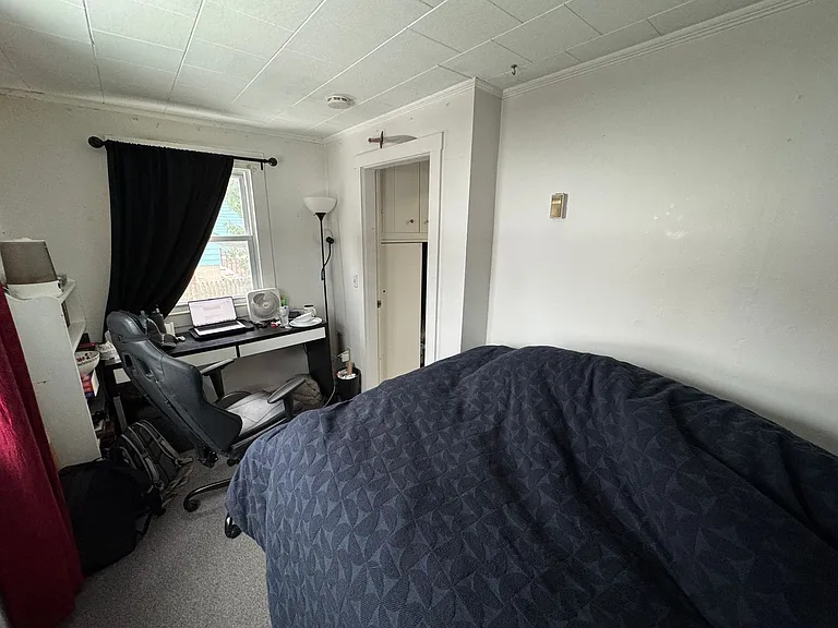 12 Burnham St #4 — Photo 9