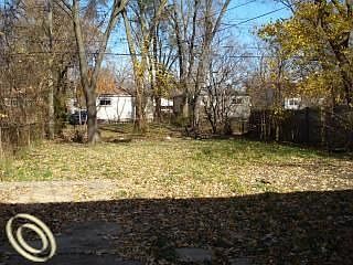 2nd image of 28972 Glenwood St