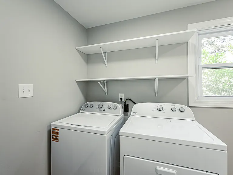 1404 Landis Dr — Photo 28