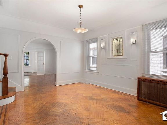 3rd image of 7614 10th Ave