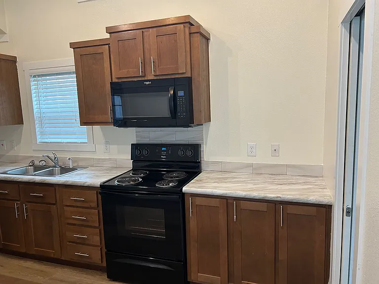 5215 Crestway Dr #25 — Photo 7
