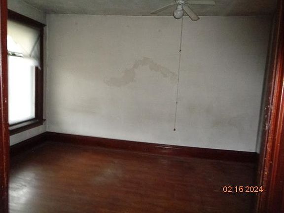 5th image of 1311 School St