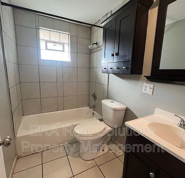 301 S Napoleon Ave #D — Photo 7