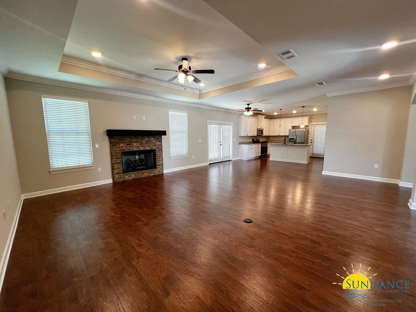Stunning 3 Bedroom Home in Crestview! — Photo 3
