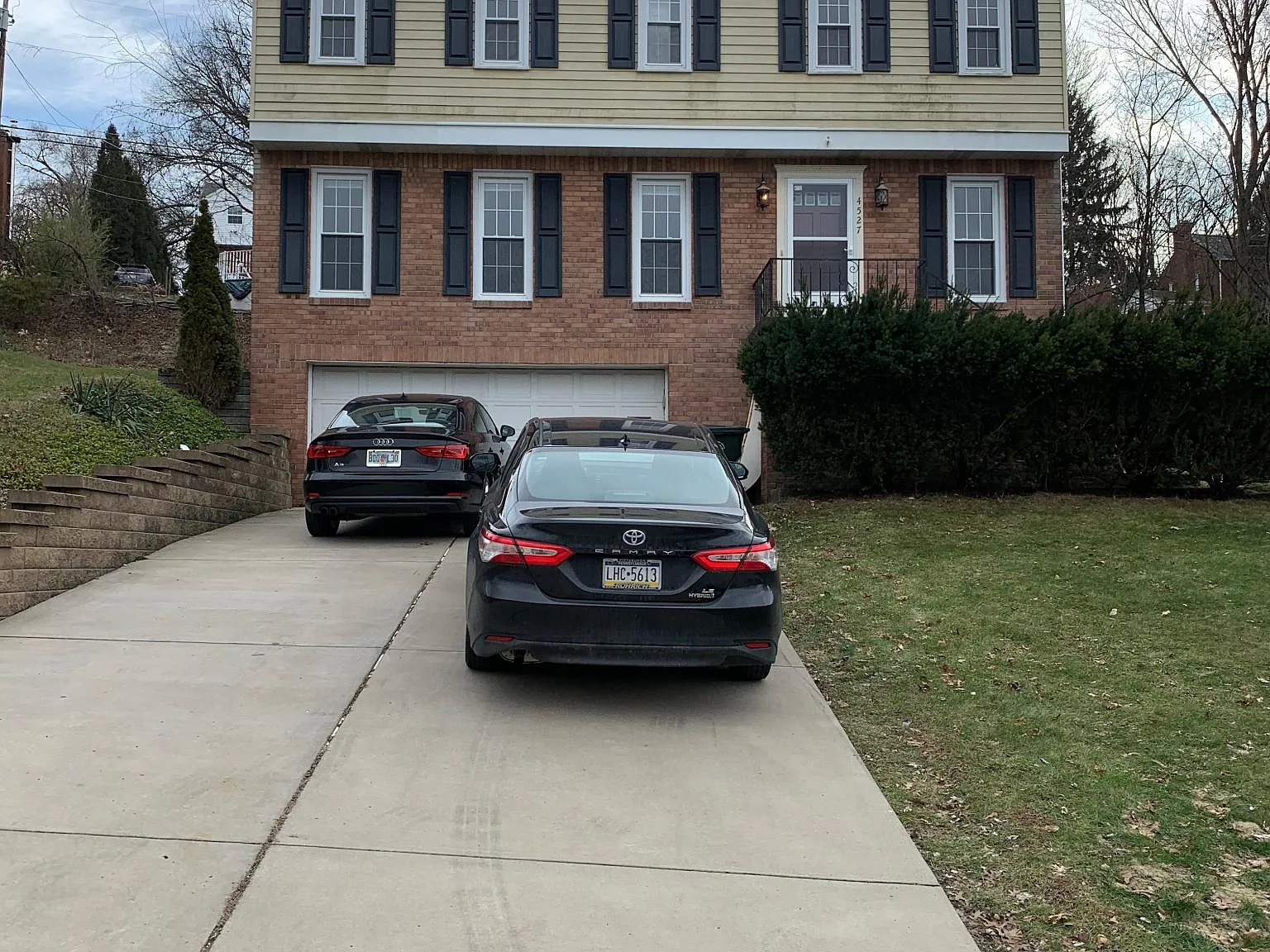 4527 W Brightview Ave — Photo 2