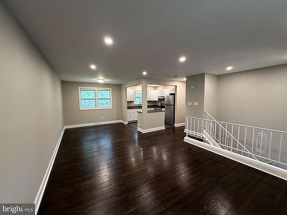 3rd image of 302 Washington Ave