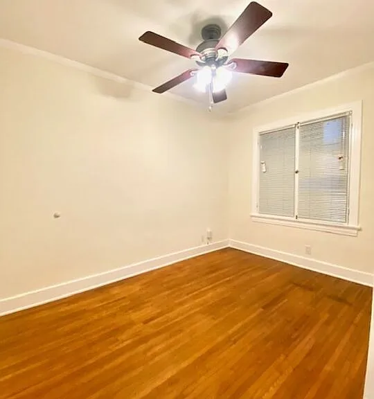 1040 N Sweetzer Ave #1/2 — Photo 7