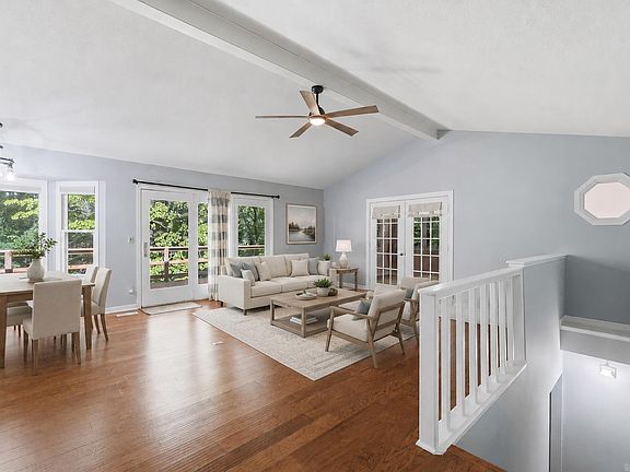4th image of 50 Ruthwell Dr