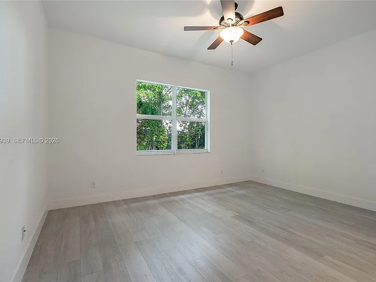4413 W Whitewater Ave — Photo 11