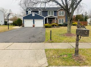 5 Reston Rd, Manalapan, NJ 07726