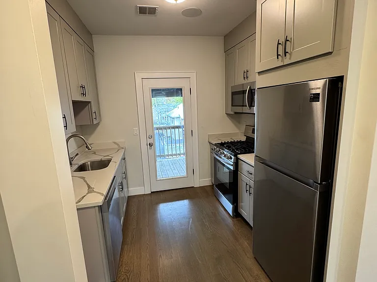 45-47 Clement Ave #1 — Photo 8