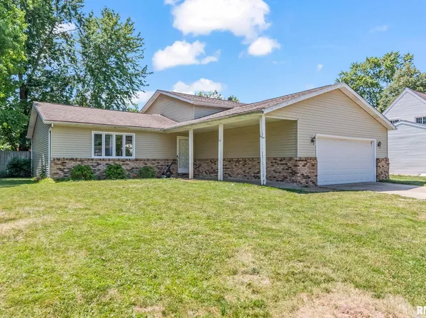 2620 Sarona Rd, Springfield, IL 62704