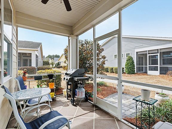 3rd image of 1811 B High St.