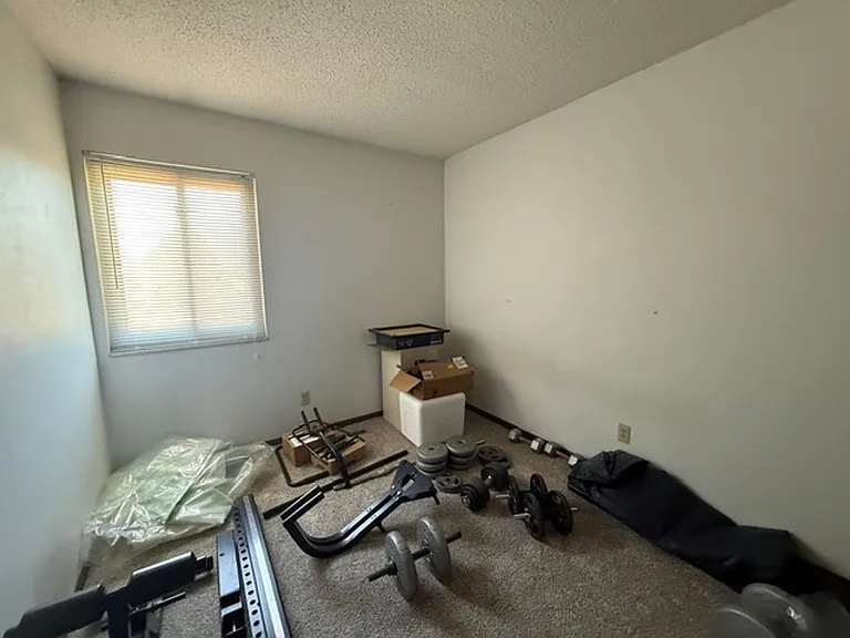 1920C Melrose Dr — Photo 5