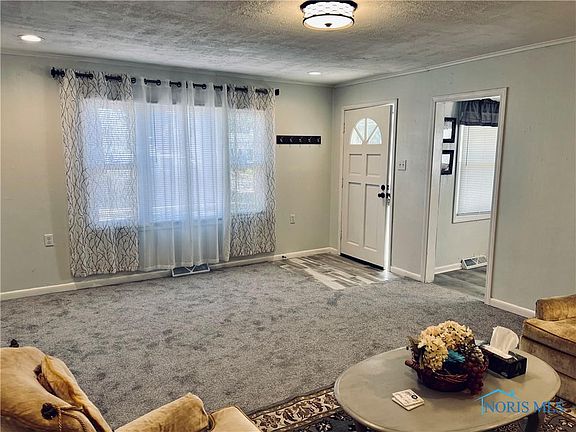 3rd image of 5557 Bannockburn Dr