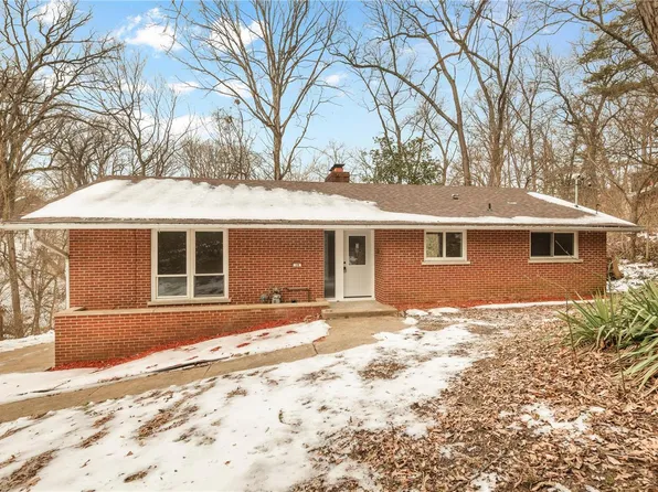 18 Smalling Ct, Belleville, IL 62223