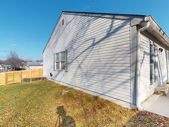 5th image of 5653 Imperial Woods Cir