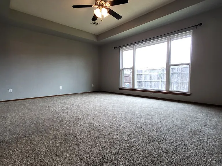 3517 Glisten St — Photo 13