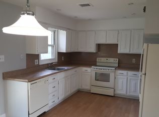 5 Roxbury Dr, Barnegat, NJ 08005