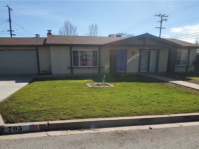 205 Loretta Way, Calimesa, CA, 92320