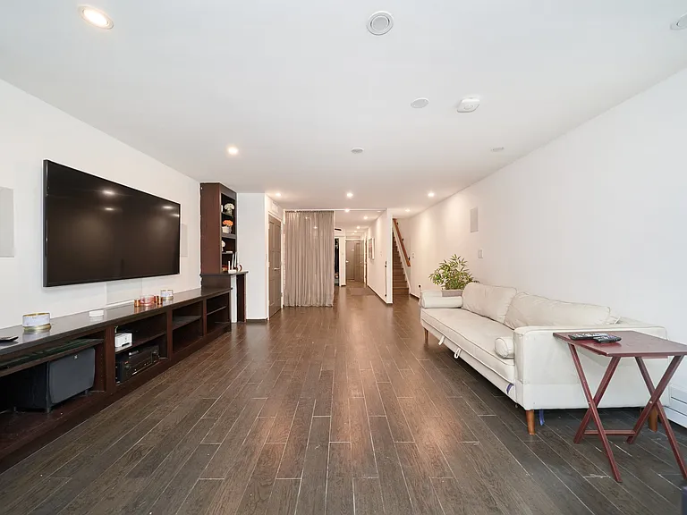 247 W 122nd St #1 — Photo 7