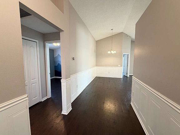 3rd image of 8505 Bella Way