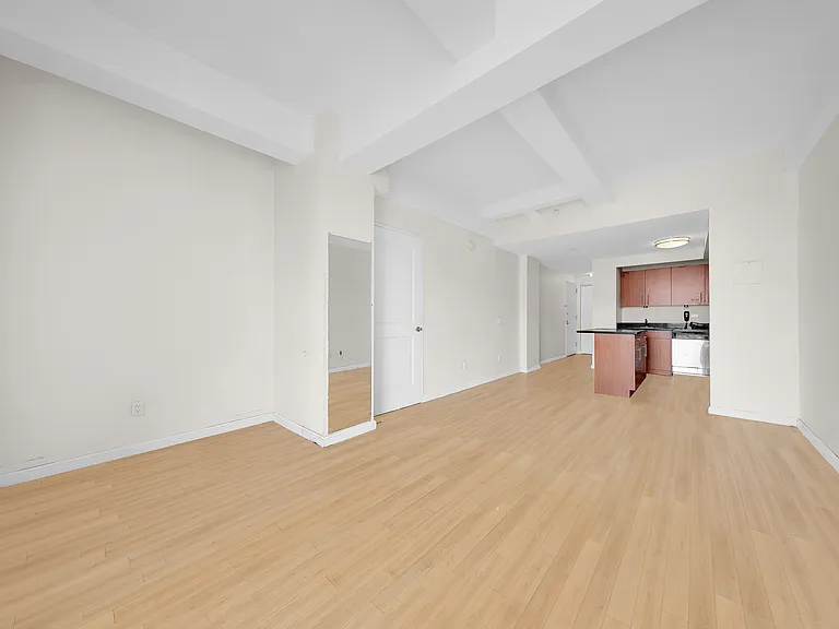 20 West St #31A — Photo 4